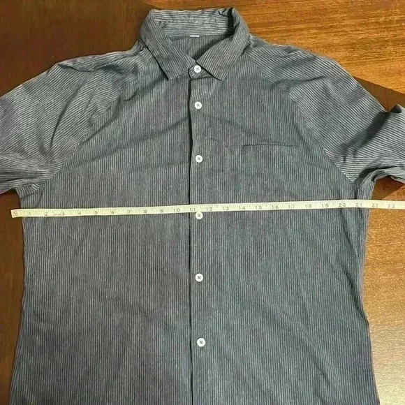 Lululemon Shirt Men's medium Long Sleeve Button Up Blue Striped - Picture 5 of 7